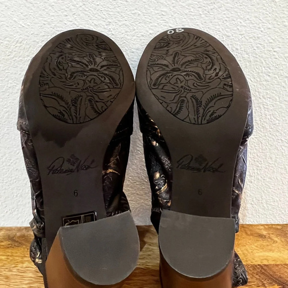 Patricia Nash Soft Gold Gilded Shootie Sandals - Picture 9 of 11